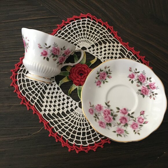 Mother's Day White English Bone China Teacup & Saucer Set - Picture 3 of 9